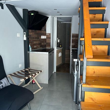 Youth Loft In Ano Poli Салоники Экстерьер фото
